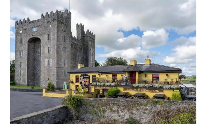 Durty Nellys & Bunratty Magnet