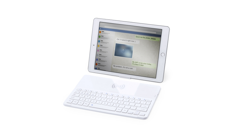 Eynsteyn Wireless Bluetooth Keyboard & built in Phone charger. White